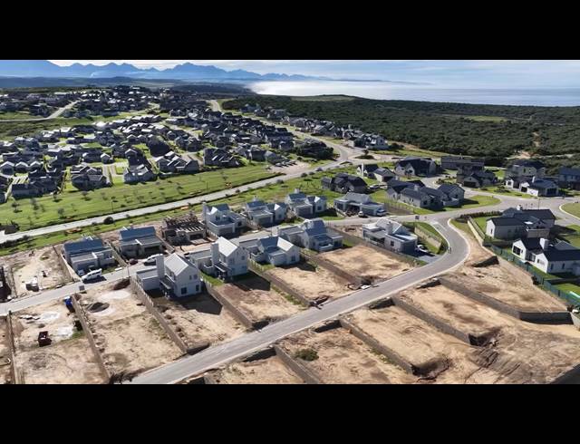 3 BEDROOM FREESTANDING FOR SALE IN HARTLAND LIFESTYLE ESTATE